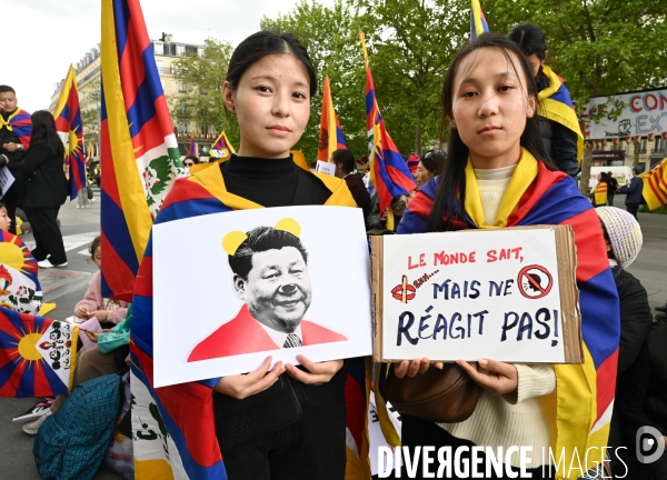 Visite du président chinois à Paris : Les Tibétains manifestent contre l occupation chinoise.