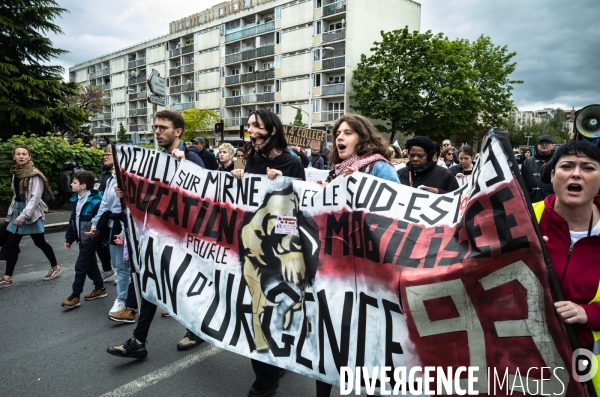 Les enseignants de Seine-Saint-Denis manifestent.