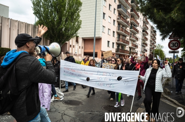 Les enseignants de Seine-Saint-Denis manifestent.