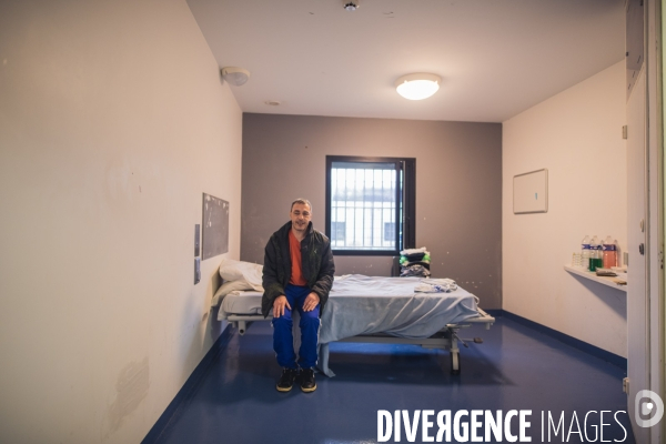 Un patient dans sa chambre de l uhsa de seclin