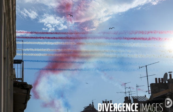 Arrivée de la flamme olympique à Marseille