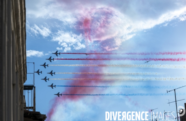 Arrivée de la flamme olympique à Marseille