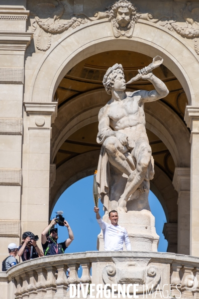 Arrivée de la flamme olympique à Marseille