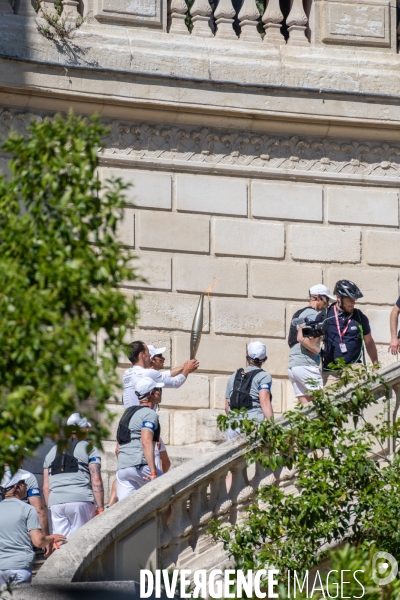 Arrivée de la flamme olympique à Marseille
