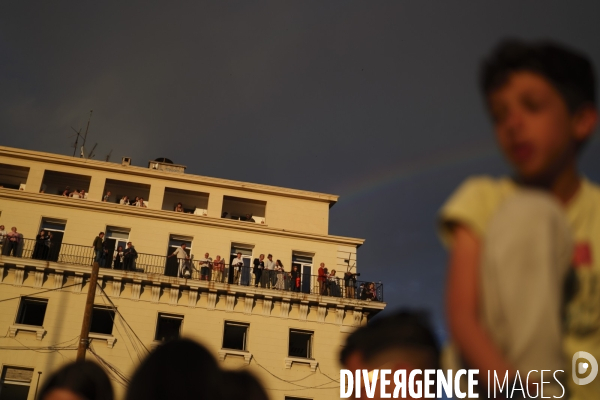 Arrivée de la flamme à Marseille