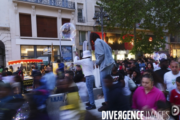 Arrivée de la flamme à Marseille