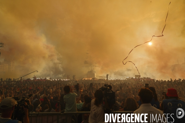 Arrivée de la flamme à Marseille