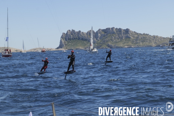 Arrivée de la flamme à Marseille
