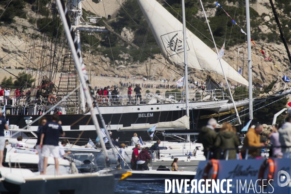 Arrivée de la flamme à Marseille