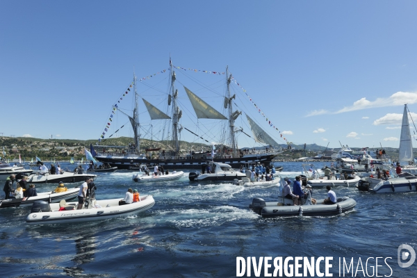 Arrivée de la flamme à Marseille