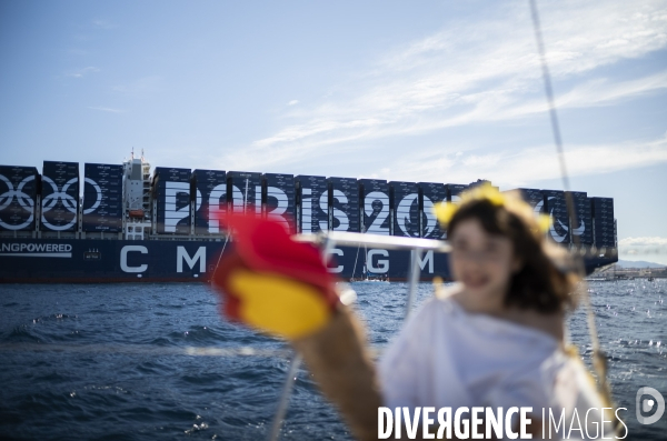 Arrivée de la flamme à Marseille