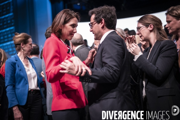 Meeting de Valerie Hayer à la maison de la Mutualité.