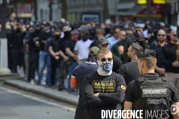 Ultradroite , manifestation « Comité du 9-mai »Construction