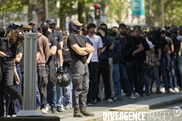 Ultradroite , manifestation « Comité du 9-mai »Construction