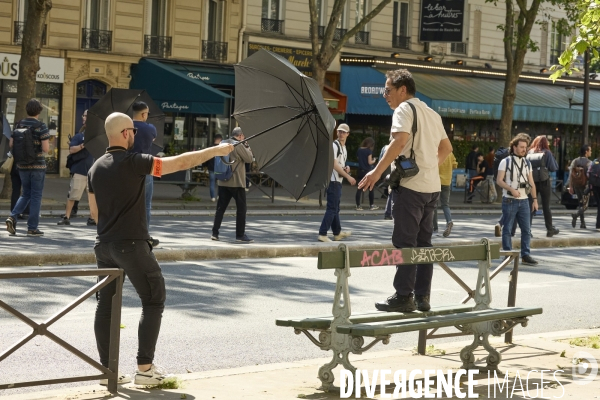 Ultradroite , manifestation « Comité du 9-mai »Construction