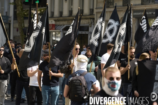 Ultradroite , manifestation « Comité du 9-mai »Construction