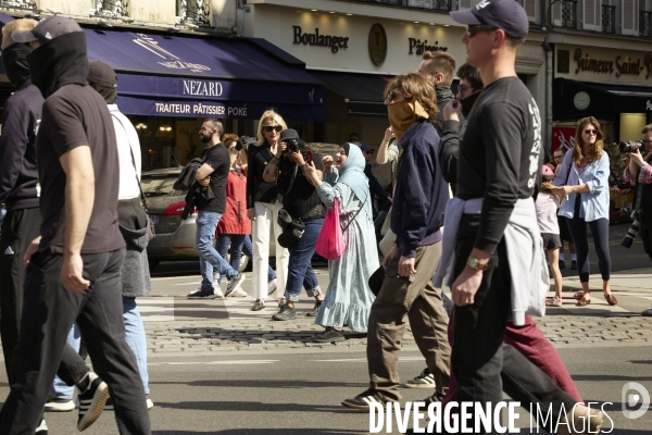 Ultradroite , manifestation « Comité du 9-mai »Construction