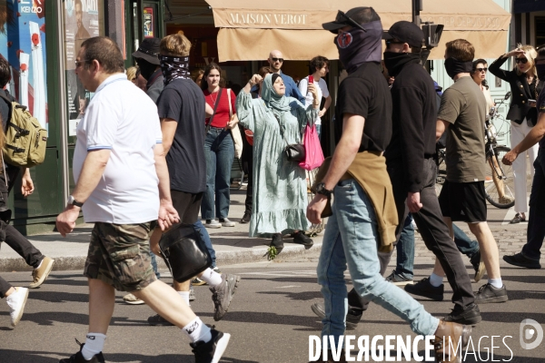 Ultradroite , manifestation « Comité du 9-mai »Construction