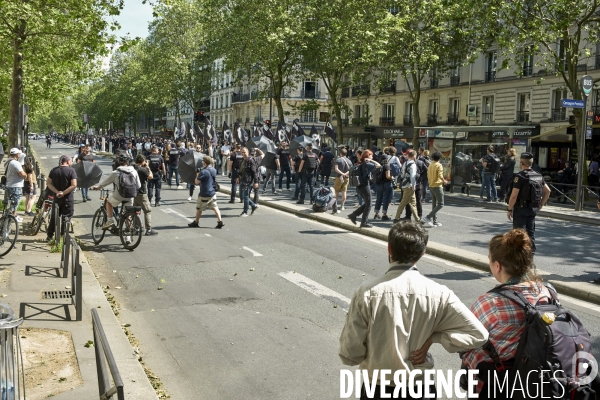 Ultradroite , manifestation « Comité du 9-mai »Construction