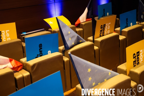 Valerie hayer - meeting de paris pour les europeennes 