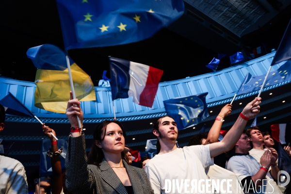 Valerie hayer - meeting de paris pour les europeennes 