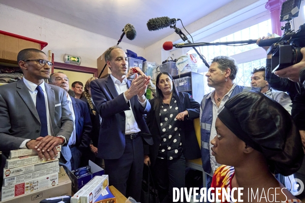 Raphaël Glucksmann  en visite à Saint Ouen
