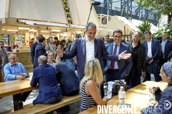 Raphaël Glucksmann  en visite à Saint Ouen