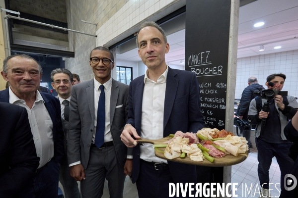 Raphaël Glucksmann  en visite à Saint Ouen
