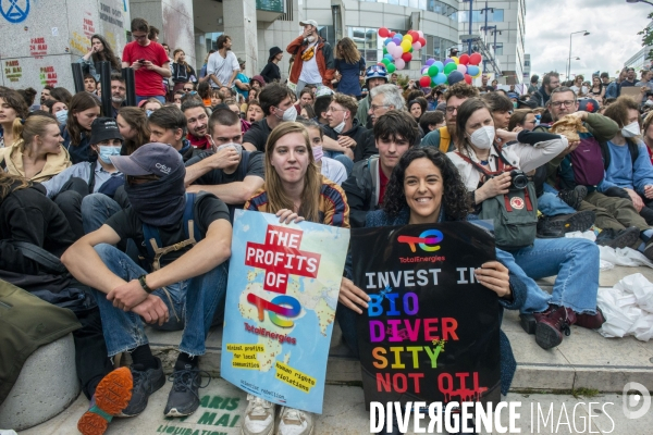 Extinction Rebellion - Liquidation Total