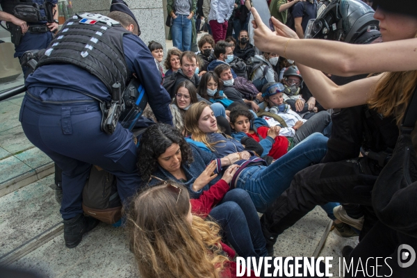Extinction Rebellion - Liquidation Total