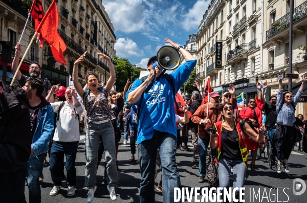 Manifestation contre « le choc des savoirs ».
