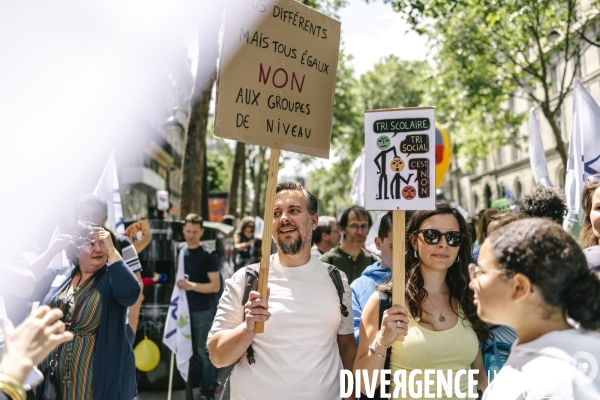 Manifestation de l education nationale contre  le choc de savoirs 