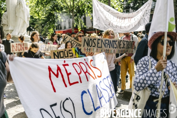 Manifestation de l education nationale contre  le choc de savoirs 