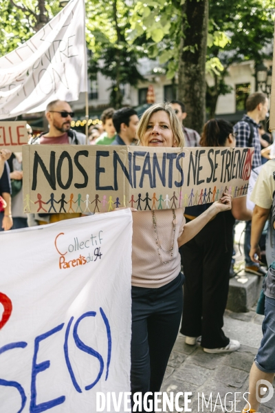 Manifestation de l education nationale contre  le choc de savoirs 