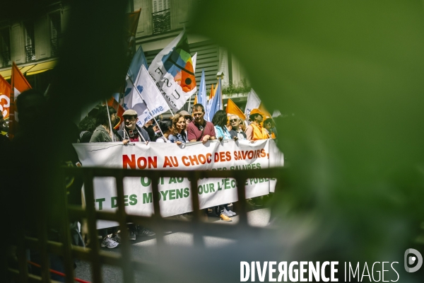 Manifestation de l education nationale contre  le choc de savoirs 