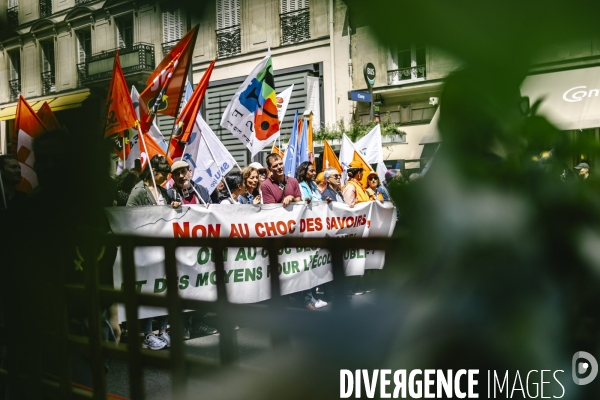 Manifestation de l education nationale contre  le choc de savoirs 