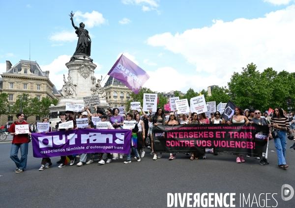 Manifestation contre la transphobie et le projet de loi LR sur la transidentité des mineurs, le 27 mai à Paris.