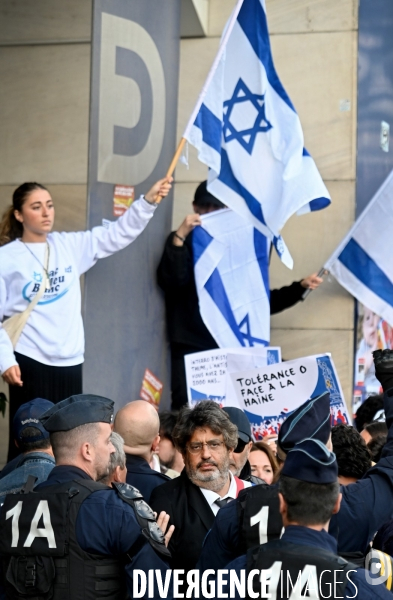 Manifestation contre la conference de rima hassan à l Université paris dauphine