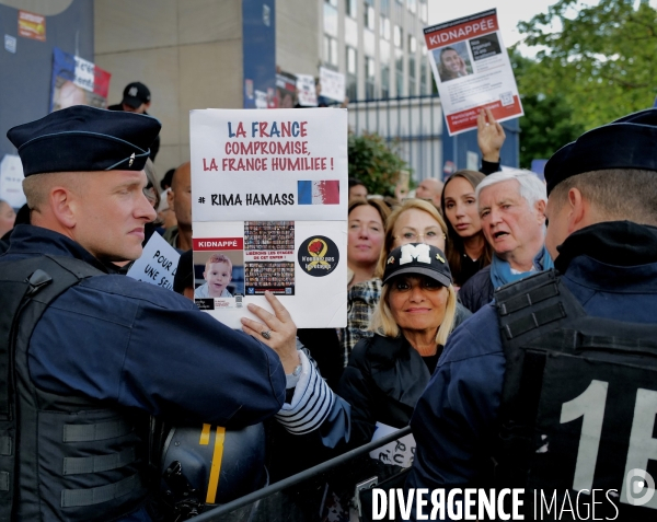 Manifestation contre la conference de rima hassan à l Université paris dauphine