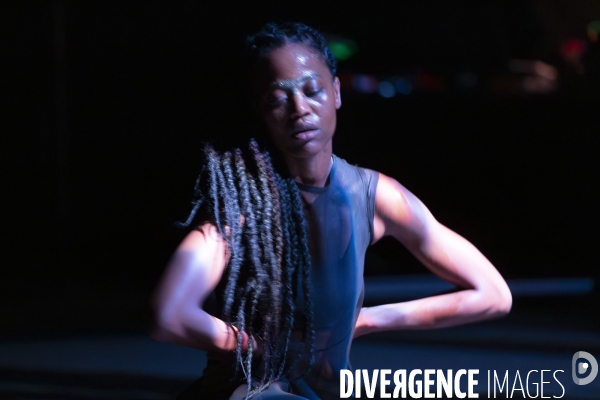 TOI, MOI, TITUBA…, de Dorothée Munyaneza