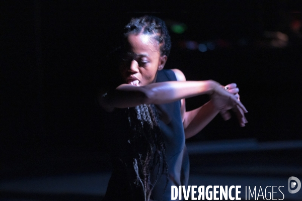 TOI, MOI, TITUBA…, de Dorothée Munyaneza