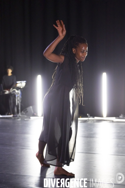 TOI, MOI, TITUBA…, de Dorothée Munyaneza