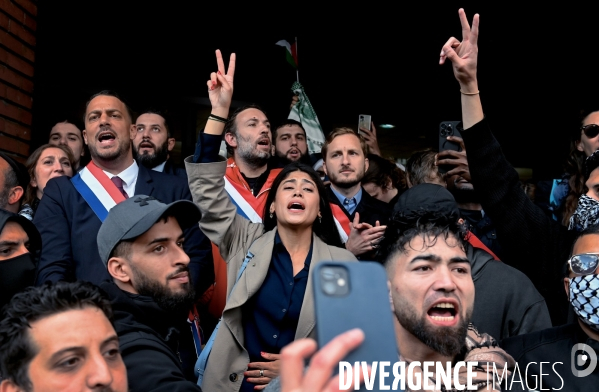 Manifestation devant le siege de TF1 avant une interview de Benjamin Netanyahu sur LCI