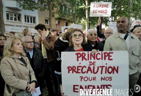 Manifestation contre l ouverture d’un centre d’hébergement pour demandeurs d’asile à Chardon Lagache 