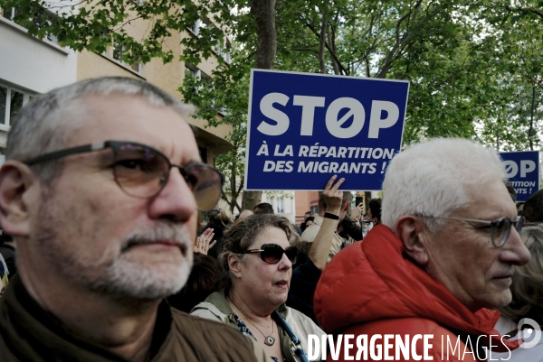 Manifestation contre l ouverture d’un centre d’hébergement pour demandeurs d’asile à Chardon Lagache 