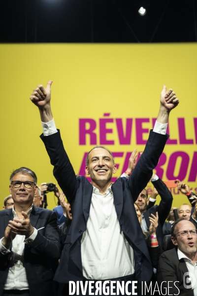Meeting de la campagne européenne de Raphael Glucksmann