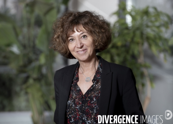 Caroline Semaille
