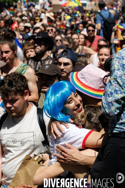 Marche des fiertés à Nantes