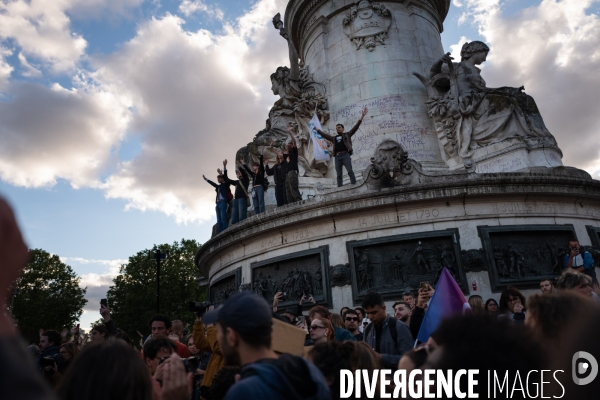 Rassemblement contre l extreme droite 