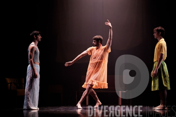 Sous les jupes / Pierre-Émile Lemieux-Venne / Ballet de l Opéra national du Rhin